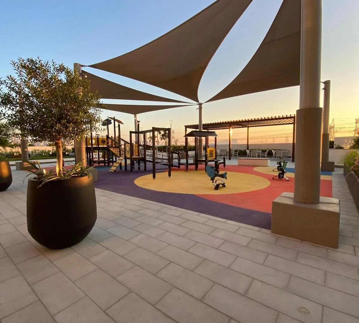 Stylish Studio In Dubai 0*,